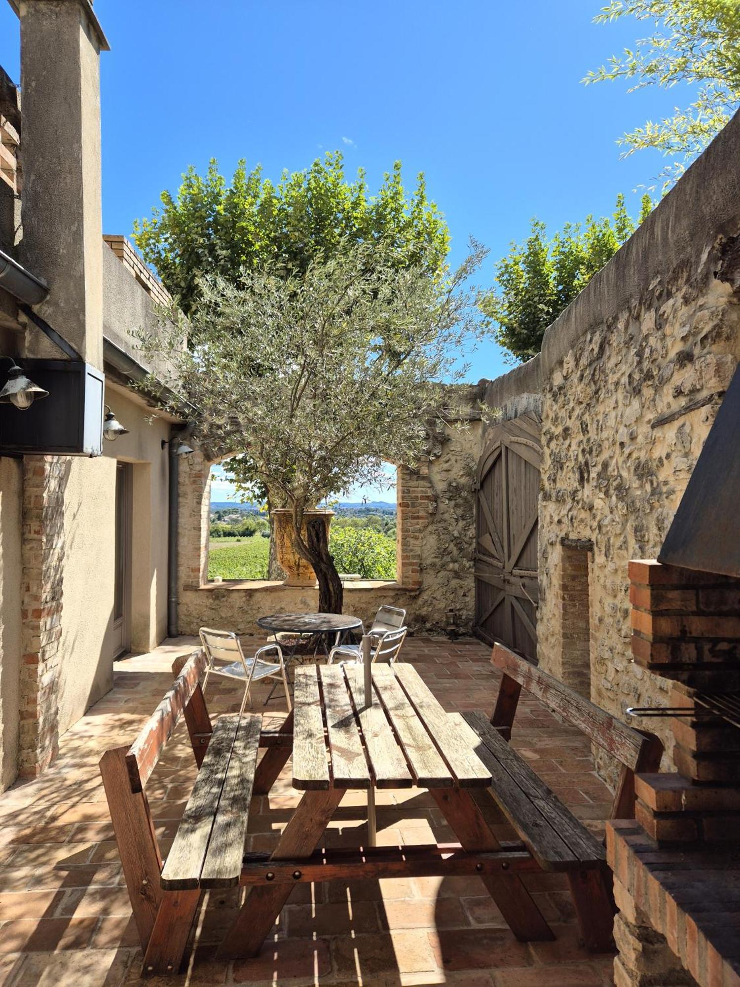 La Bastide De Peyremale, En Cevennes, Piscine, Tennis Apartment *
